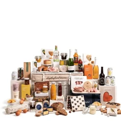 Hot Daylesford Organic Daylesford Farmhouse Hamper